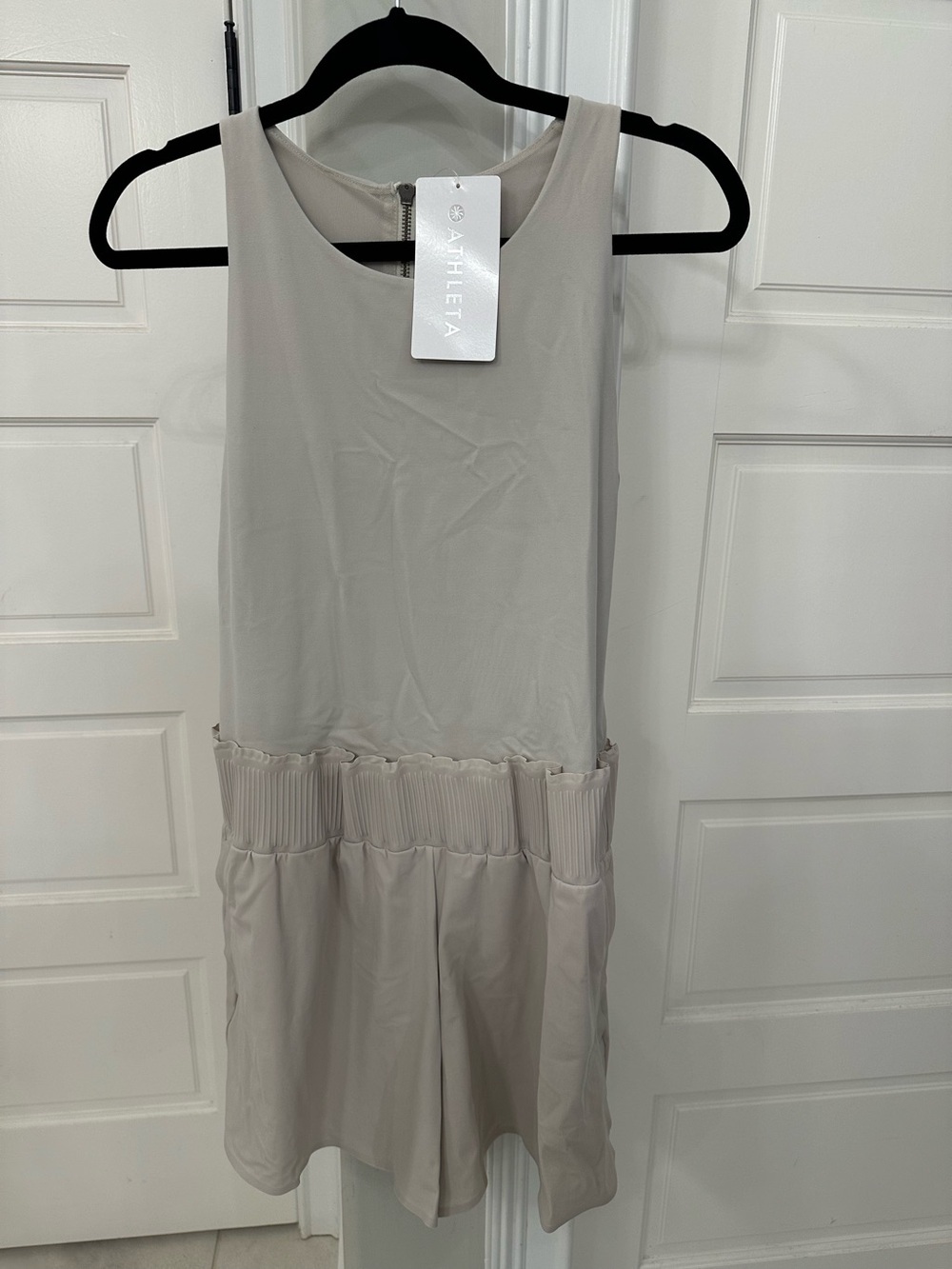 ATHLETA Cosmic Flutter Romper Womens Large Travel Commute Ivory Tan Casual NEW